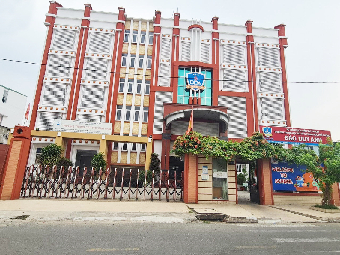 Cơ sở Trường THCS - THPT Đào Duy Anh ở đường Nguyễn Văn Vịnh (Q.Tân Phú) chưa có giấy phép hoạt động và tại địa chỉ này còn có một trường học khác