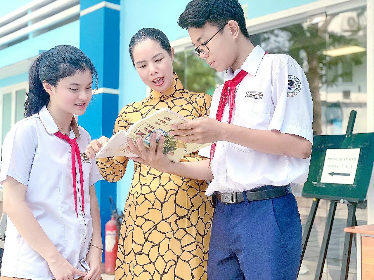 Giám đốc Sở GD-ĐT TP.HCM Nguyễn Văn Hiếu nhấn mạnh, công tác an toàn phòng dịch trong nhà trường và các hoạt động chuyên môn sẽ không tách rời. 