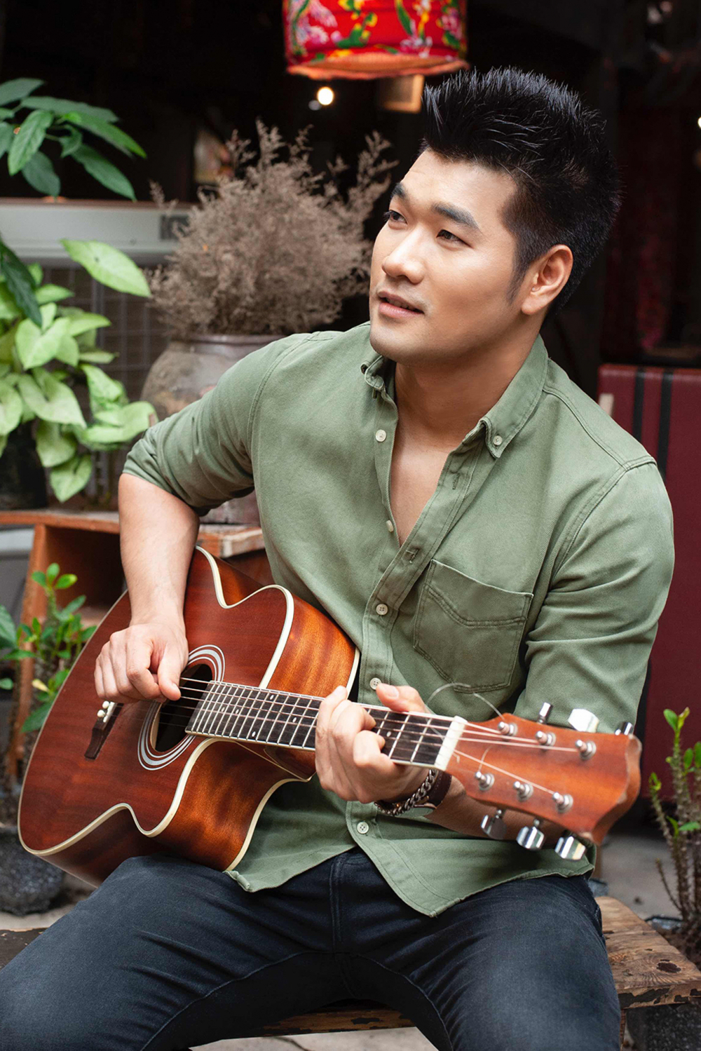 Ca sĩ Tạ Quang Thắng có hơn mười năm theo đuổi thể loại country rock