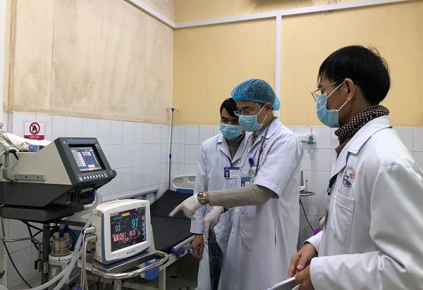 Kiểm tra máy móc, thiết bị y tế nhằm sẵn sàng phục vụ nhân dân dịp Tết nguyên đán