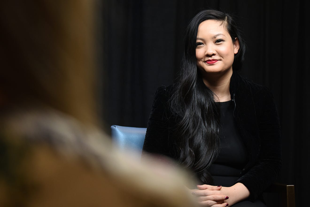 Cô Amanda Nguyễn, một người Mỹ gốc Việt, mong muốn năm Nhâm Dần sẽ mang lại nhiều điều tích cực hơn cho cộng đồng châu Á ở Mỹ - Ảnh: Matthew Sobocinski