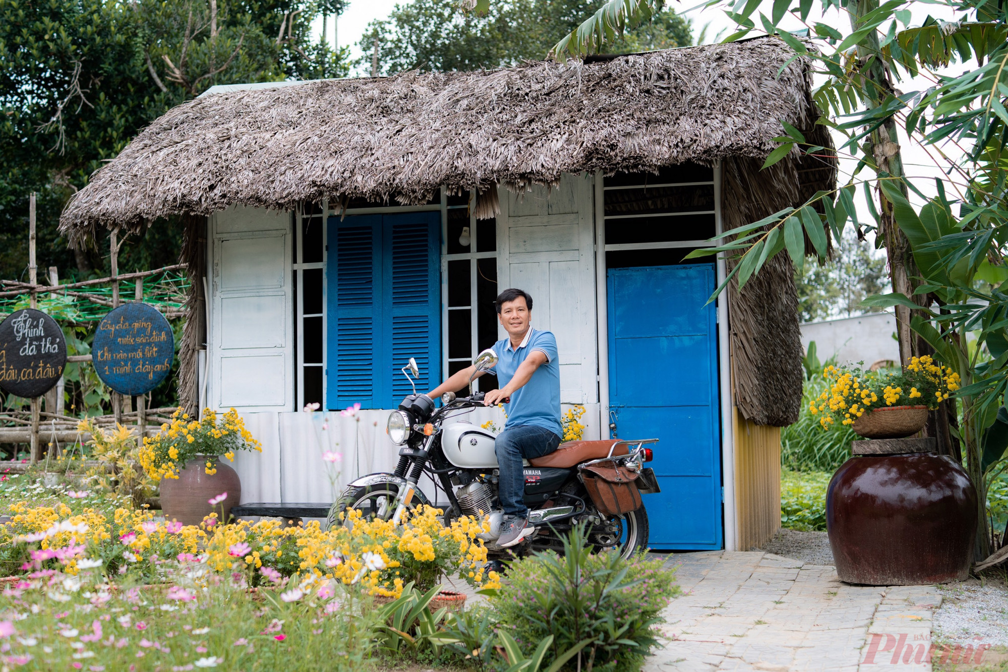 Anh Trần Vương Quang đã từng bôn ba mưu sinh khắp nơi trước khi quay về quê nhà Quảng Ngãi và gắn bó với khu vườn của riêng mình vào năm 2020