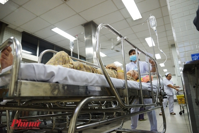 Số lượng người nhập viện tại Bệnh viện Chợ Rẫy giảm hơn so với năm 2021