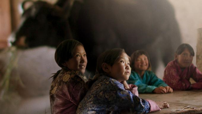 Phim Lunana: a yak in the classroom của Bhutan là ứng viên hạng mục Phim nước ngoài xuất sắc