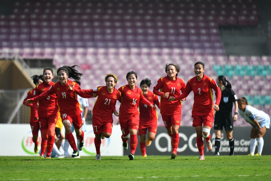 Tuyển nữ Việt Nam lần đầu tham dự vòng chung kết giải Vô địch bóng đá nữ Thế giới (World Cup) 2023  vượt qua Thái Lan và Đài Loan (Trung Quốc) tại vòng play-off tranh vé dự World Cup nữ 2023 lần lượt với tỷ số 2-0 và 2-1.