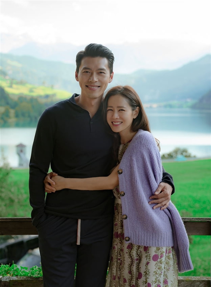Cặp đôi lãng mạn của phim Hàn công bố thông tin kết hôn đúng dịp 14/2 năm nay