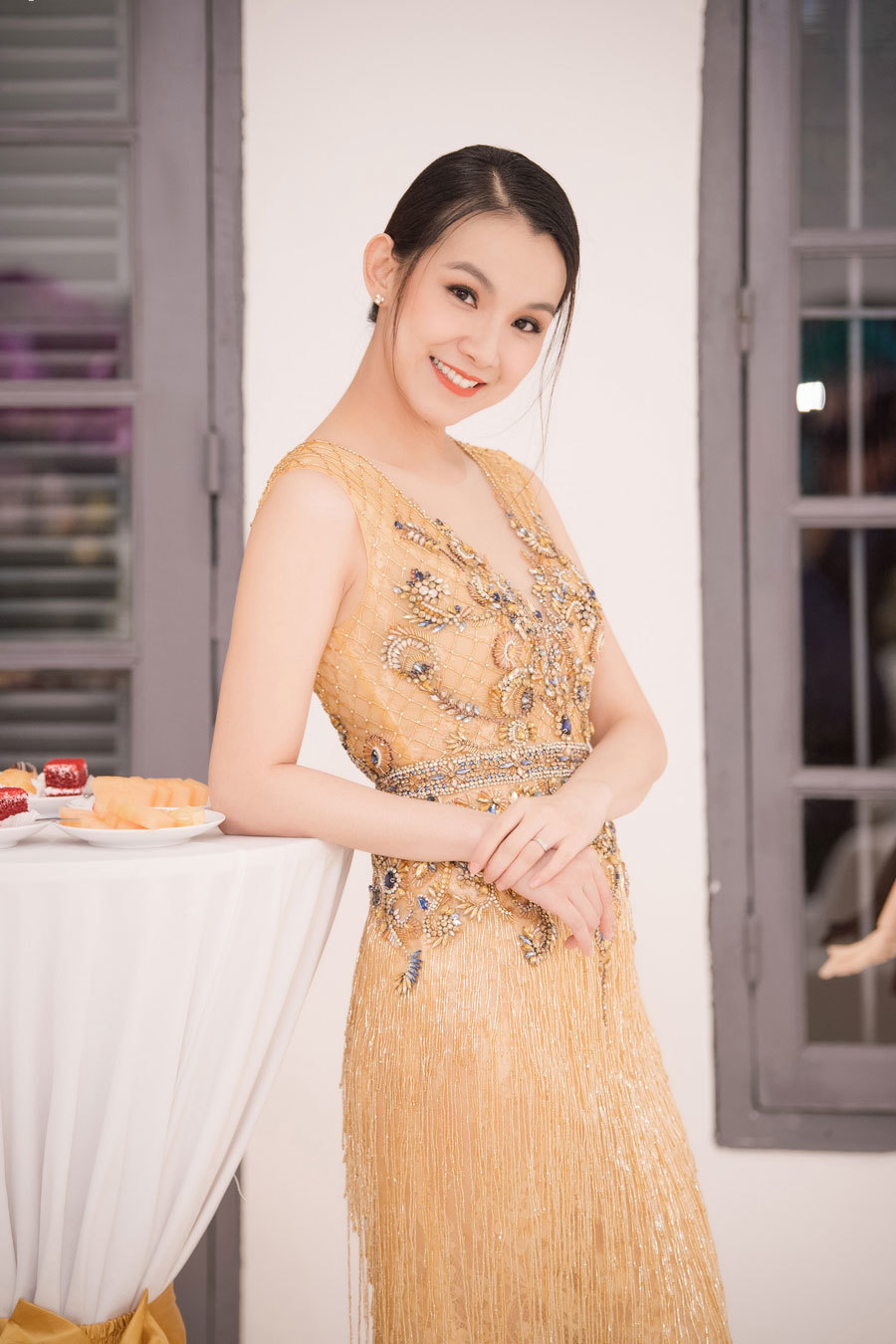 Hoa hậu Thuỳ Lâm rất hiếm khi tham gia các sự kiện đông người. Cùng trong năm 2018, vì mối quan hệ thân thiết với NTK Lê Thanh Hoà nên chị nhận lời tham gia sự kiện ra mắt showroom của anh tại Hà Nội.