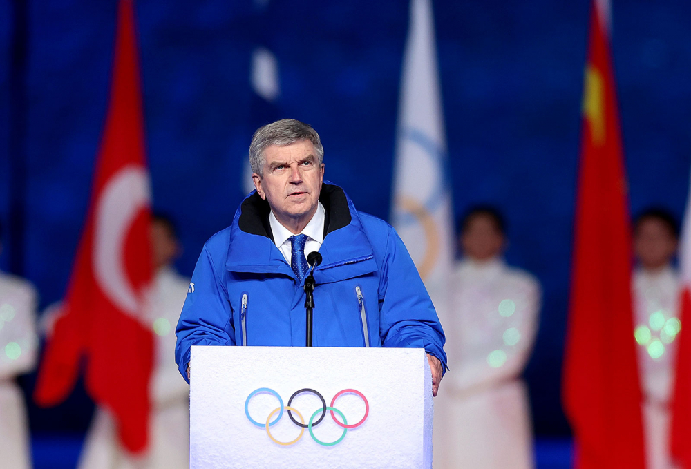 Chủ tịch IOC Thomas Bach phát biểu trong Lễ bế mạc
