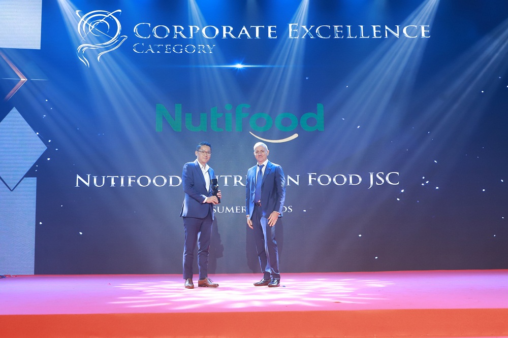 Nutifood tự hào 2 năm liên tiếp lập “hat-trick” nhận 3 giải thưởng xuất sắc châu Á của Enterprise Asia - Ảnh: Nutifood