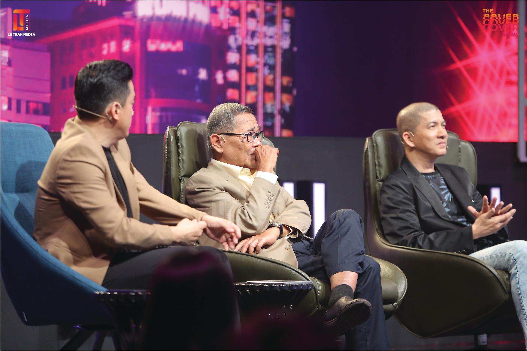 Trước đó, nhạc sĩ Bảo Chấn từng tham gia The Cover Show (ngồi giữa), chấm thi cùng ca sĩ Lam Trường, nhạc sĩ Hoài An