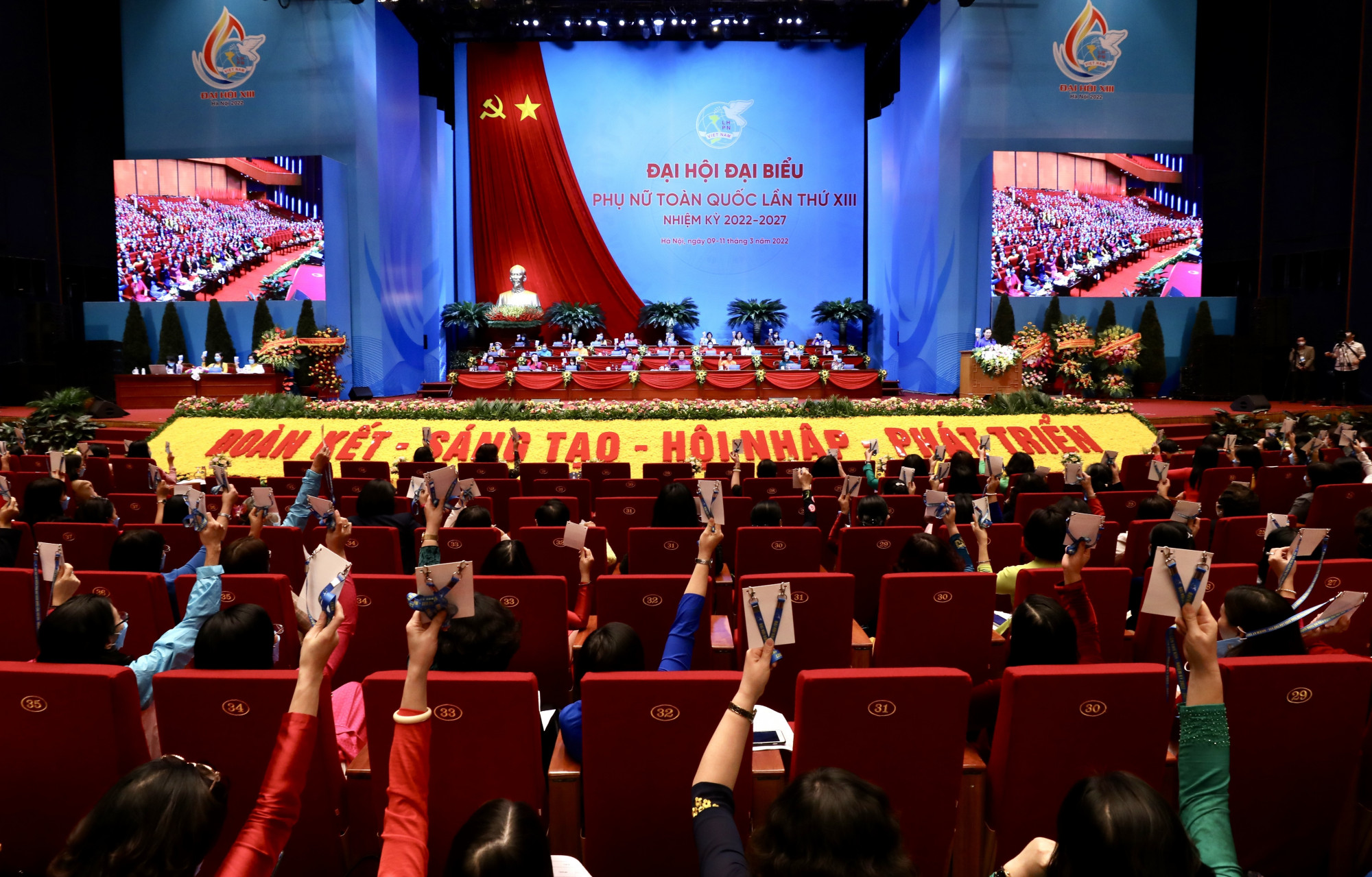Đại hội Đại biểu Phụ nữ toàn quốc lần thứ XIII đã bầu Ban chấp hành Trung ương Hội LHPN Việt Nam nhiệm kỳ 2022 - 2027