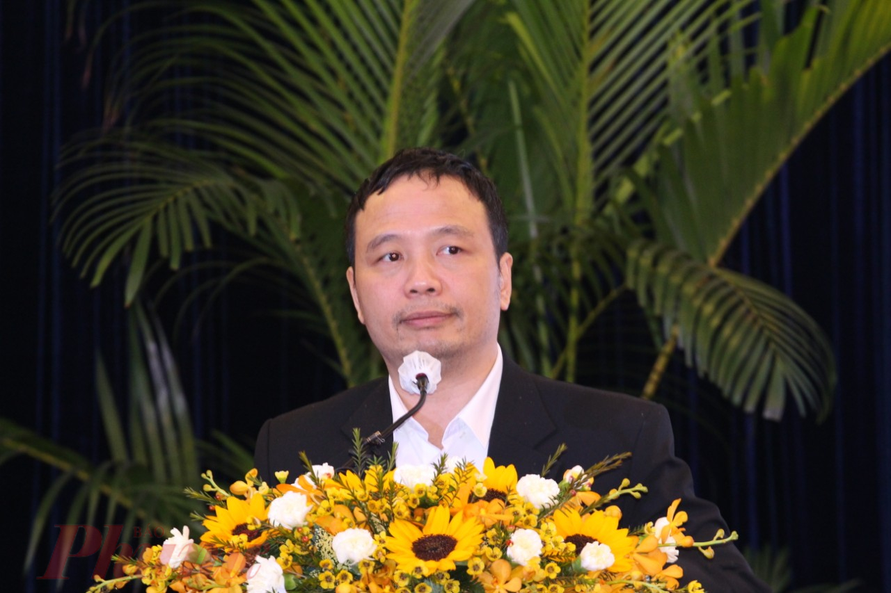 Ông Nguyễn Tú Anh, Vụ trưởng Vụ Kinh tế tổng hợp, Ban Kinh tế Trung ương phân tích cơ hội và thách thức tăng trưởng kinh tế năm 2022. 