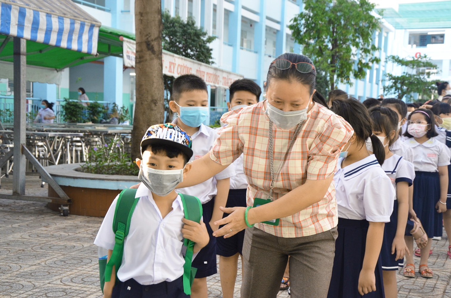 Trẻ cần tiêm vắc-xin để an toàn hơn khi đi học và sinh hoạt trong cuộc sống - ẢNH: THANH THANH