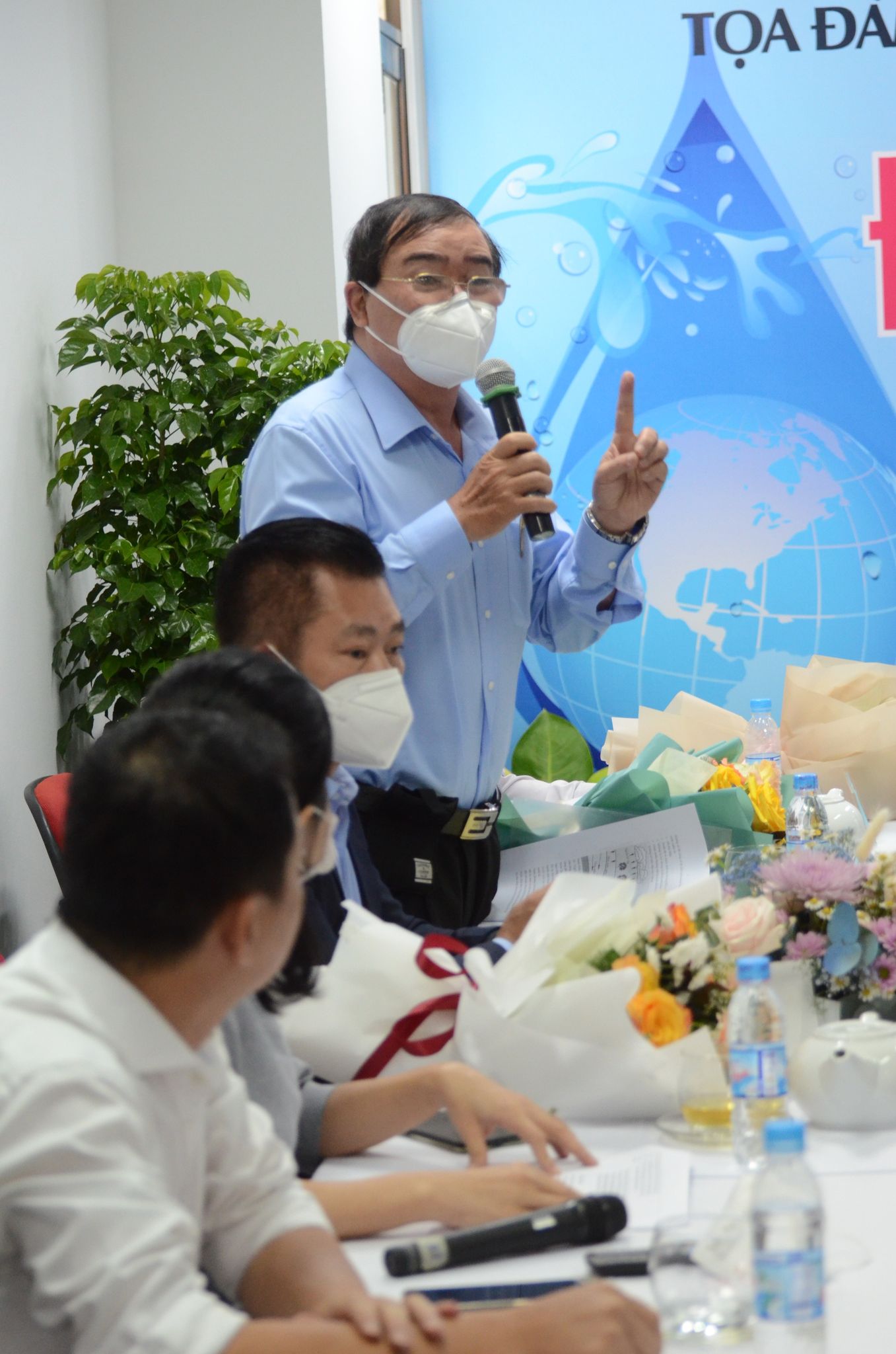 Bác sĩ Cao Ngô Lẫm chia sẻ tại tọa đàm chủ đề “Bảo vệ nước ngầm, đừng để quá muộn