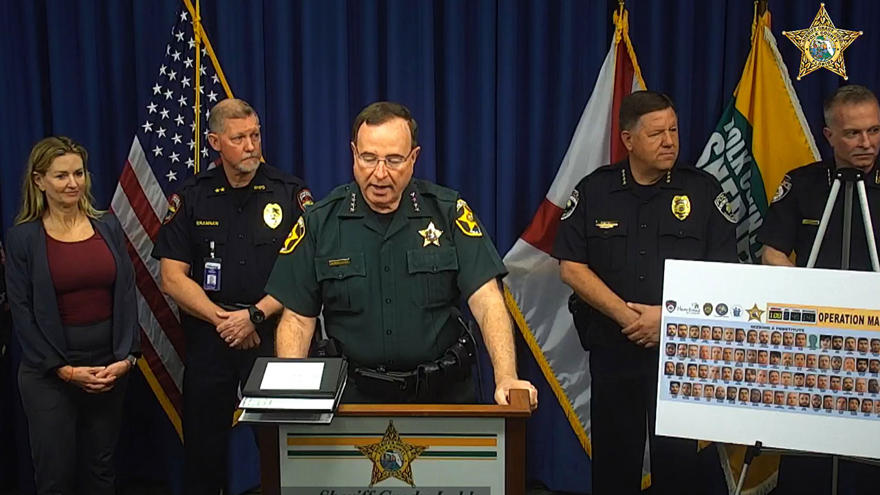 108 người đã bị bắt trong một cuộc tấn công nhằm vào buôn người, mại dâm và những kẻ săn mồi trẻ em ở quận Polk, Florida