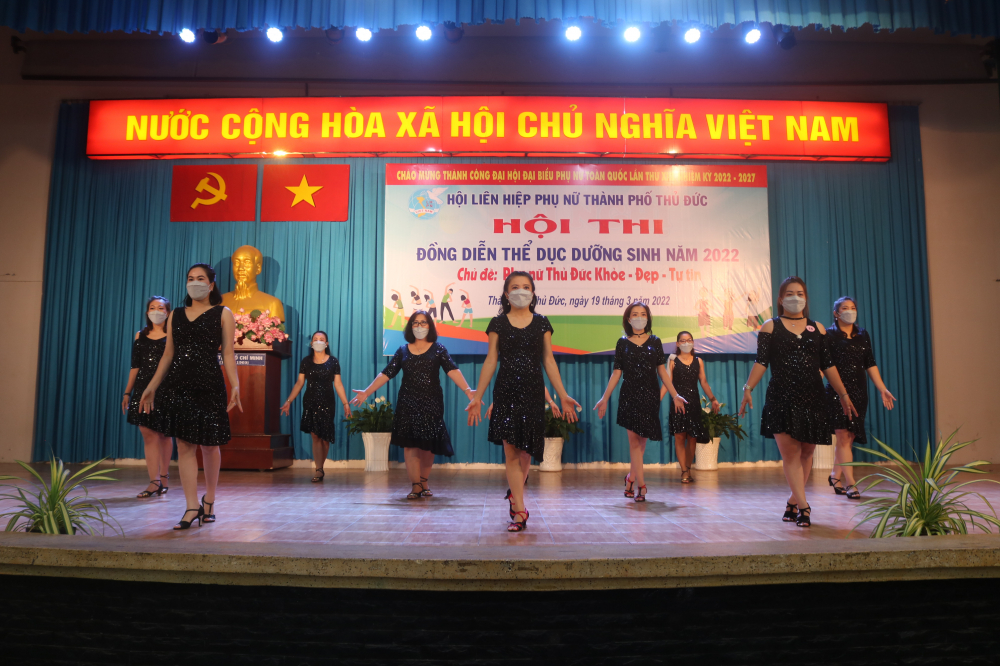 Bài thi của đơn vị Hội LHPN phường Tam Phú đoạt giải nhất phần khiêu vũ dưỡng sinh. 