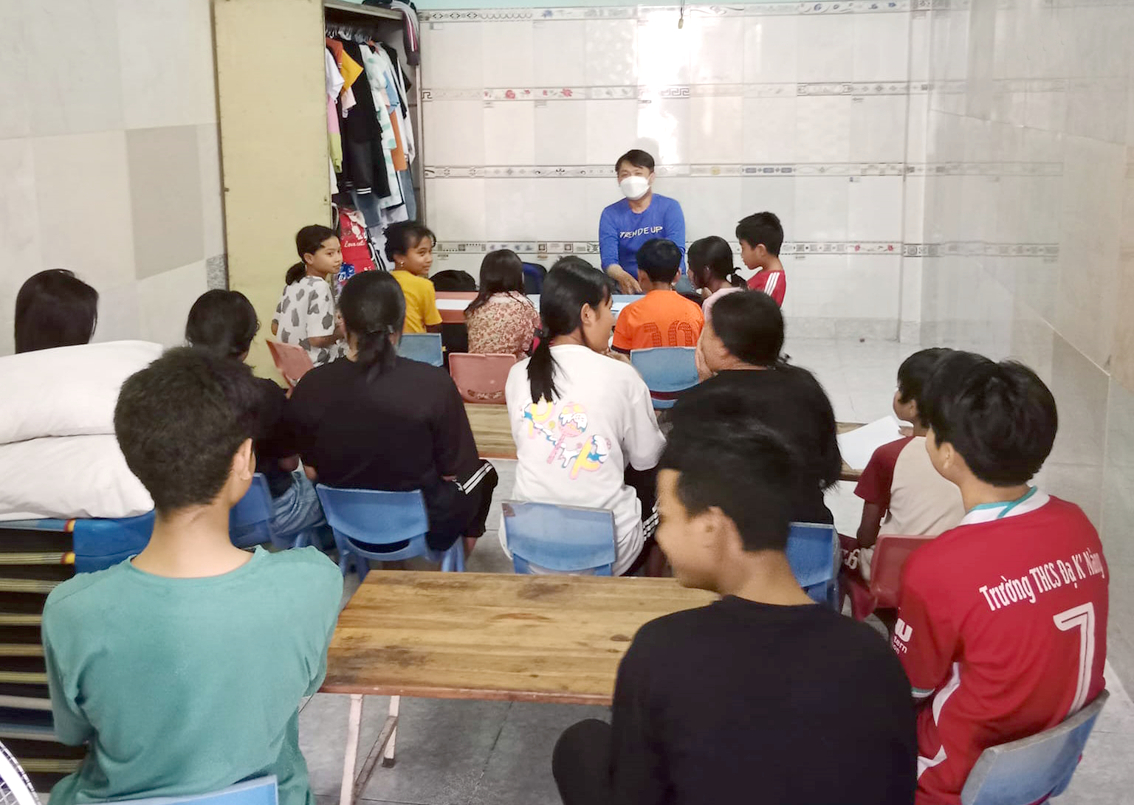 Một lớp học của anh Vương Kiến Nguyên ở Đồng Nai