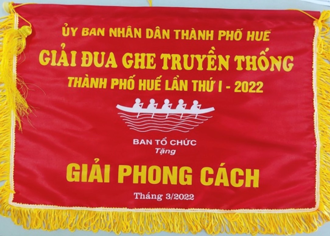 Ban tổ chức giải đau ghe truyền thống TP. Huế lần thứ nhất 2022 sẽ thu hồi giải phong cách đã trao cho đội đua phường Thuận An sáng 19/3