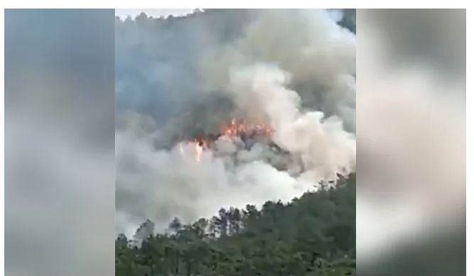 Chiếc máy bay Boeing 737 bị rơi ở vùng nông thôn  và gây ra một vụ cháy núi tại tỉnh Quảng Tây.