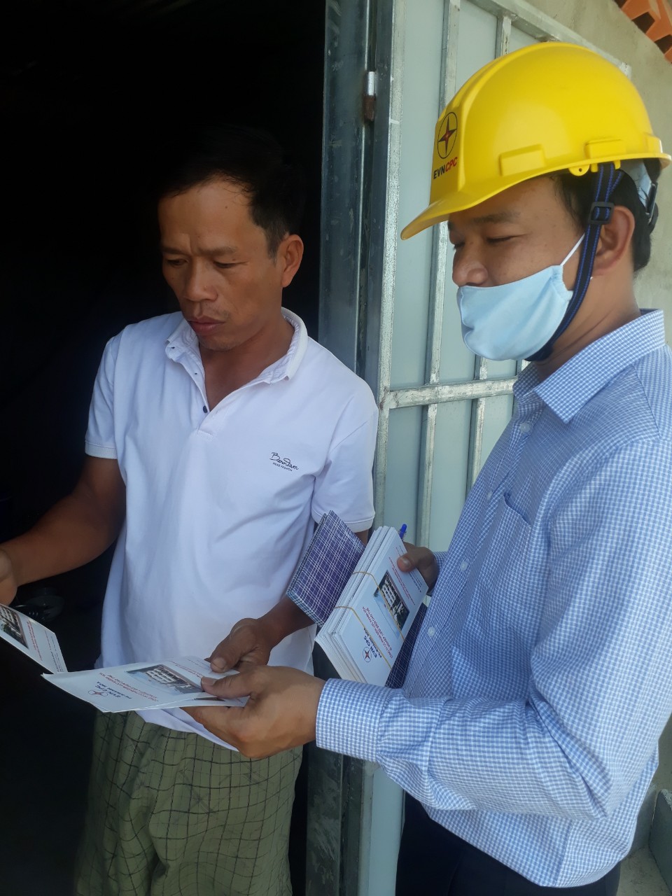 PC Khánh Hòa tăng cường công tác tuyên truyền an toàn điện trong nhân dân - Ảnh: PC Khánh Hòa