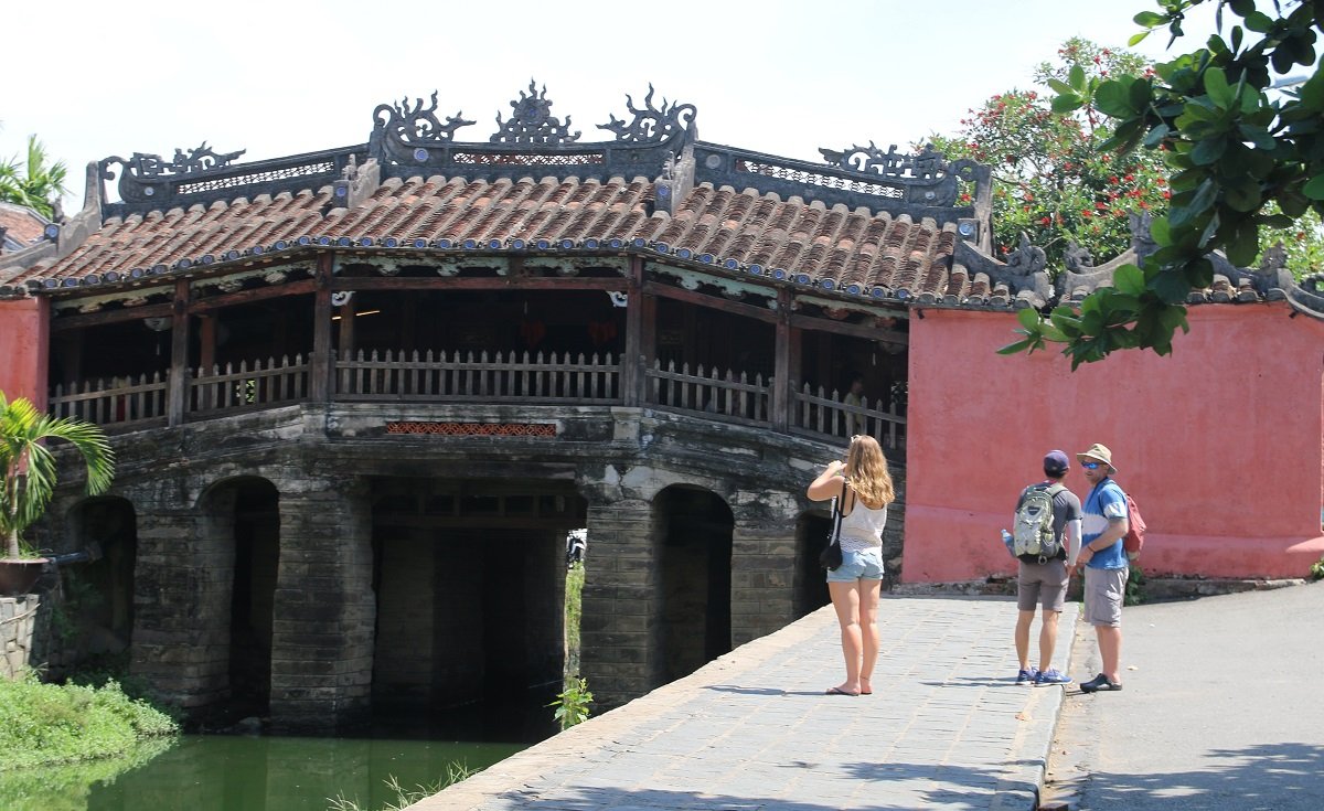 Trải qua khoảng 400 năm lịch sử, Chùa Cầu đã được tu bổ nhiều lần, đến hôm nay những giá trị độc đáo của di tích Chùa Cầu vẫn được vẹn nguyên, trở thành biểu tượng về di sản kiến trúc tại khu phố cổ Hội An.