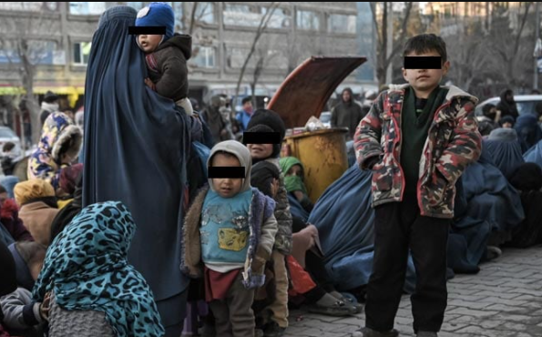 Nhiều người Afghanistan phải bán con cái, bộ phận cơ thể mình vì nghèo đói
