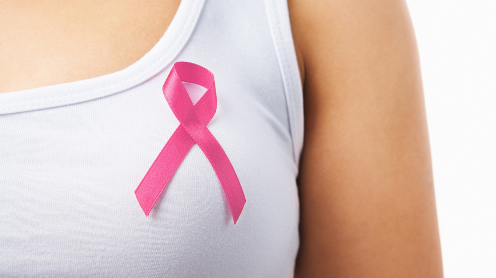 những dấu hiệu cảnh báo ung thư vú có thể được phát hiện trong sữa mẹ và máu