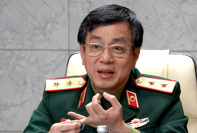 Trung tướng Đỗ Quyết, Phó Bí thư Đảng uỷ, Giám đốc Học viện Quân y