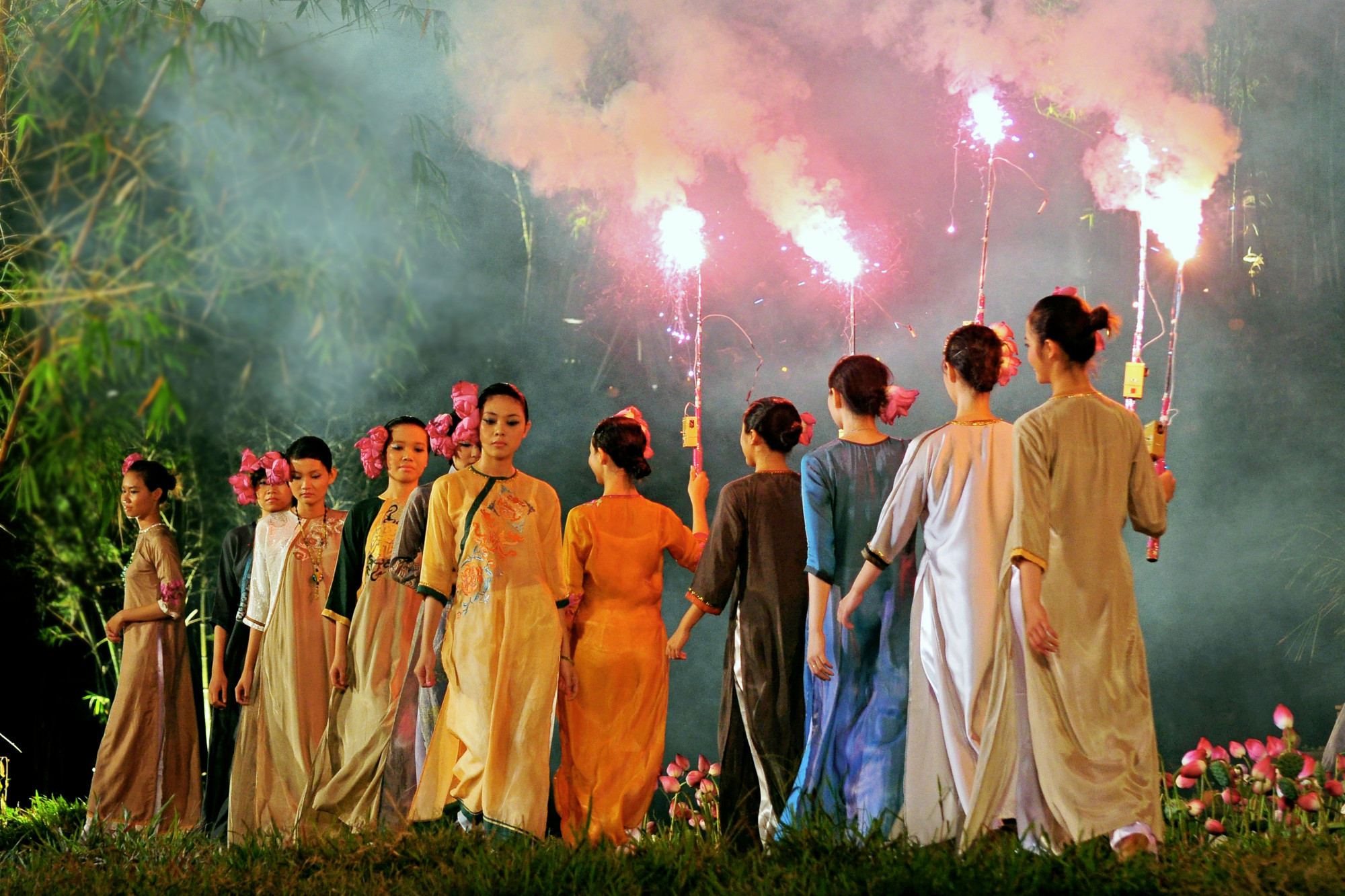 Lễ hội áo dài luôn là những chương trình 'đinh' ở mỗi kỳ Festoval Huế đã qua