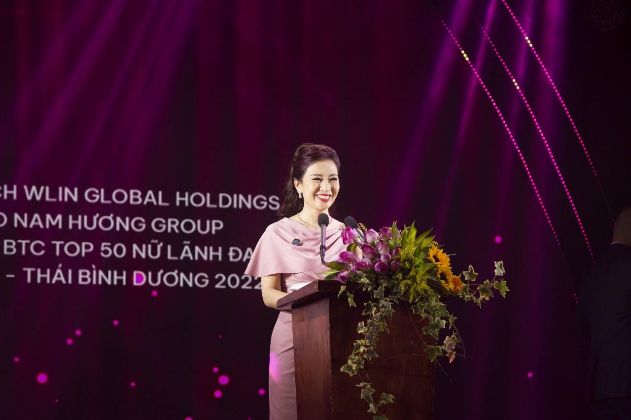 TS Nguyễn Thu Hương - Chủ tịch WLIN Global Holdings, Trưởng ban tổ chức Top 50 nữ lãnh đạo châu Á - Thái Bình Dương phát biểu tại lễ vinh danh - Ảnh: WLIN Global Holdings