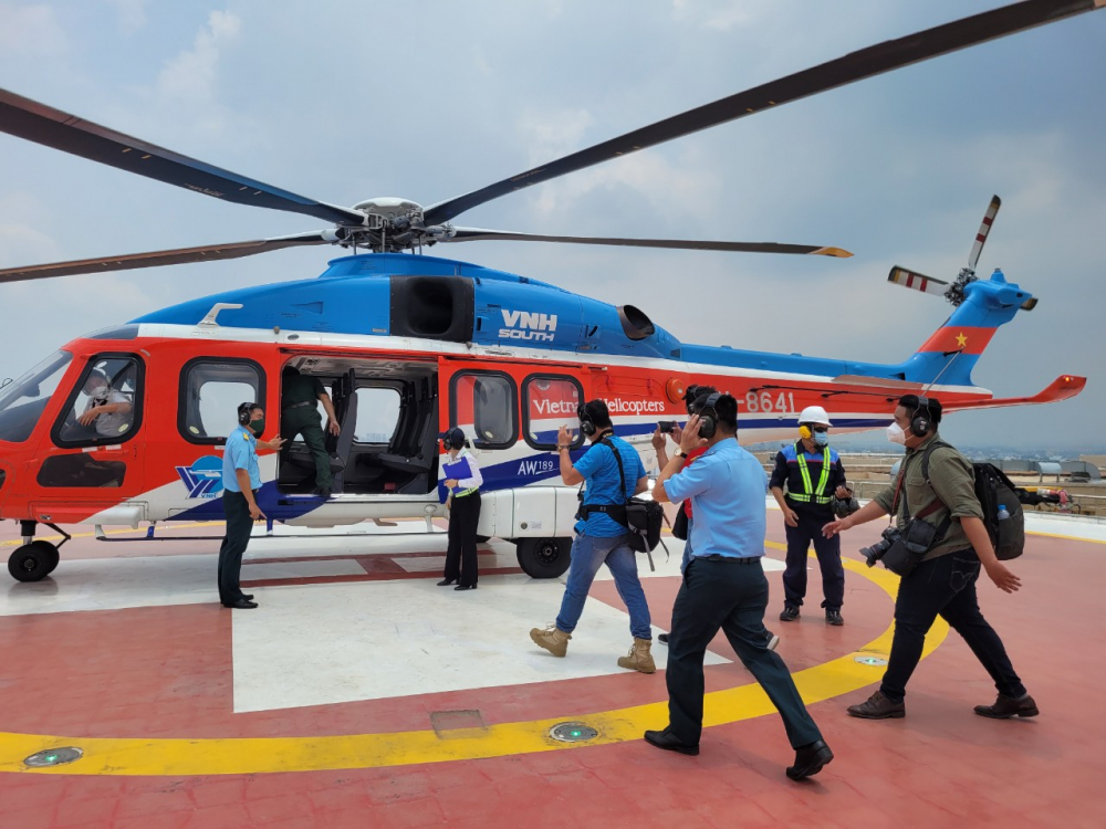 Tour trực thăng có giá hơn 4 triệu đồng/khách/40 phút bay. Dự kiến khởi hành chuyến thử nghiệm vào ngày 29/4.