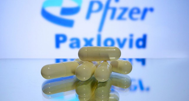 WHO “đặc biệt khuyến nghị” dùng Paxlovid, loại thuốc uống dạng viên kháng COVID-19 của Pfizer, cho những bệnh nhân có triệu chứng nhẹ nhưng vẫn có nguy cơ nhập viện cao