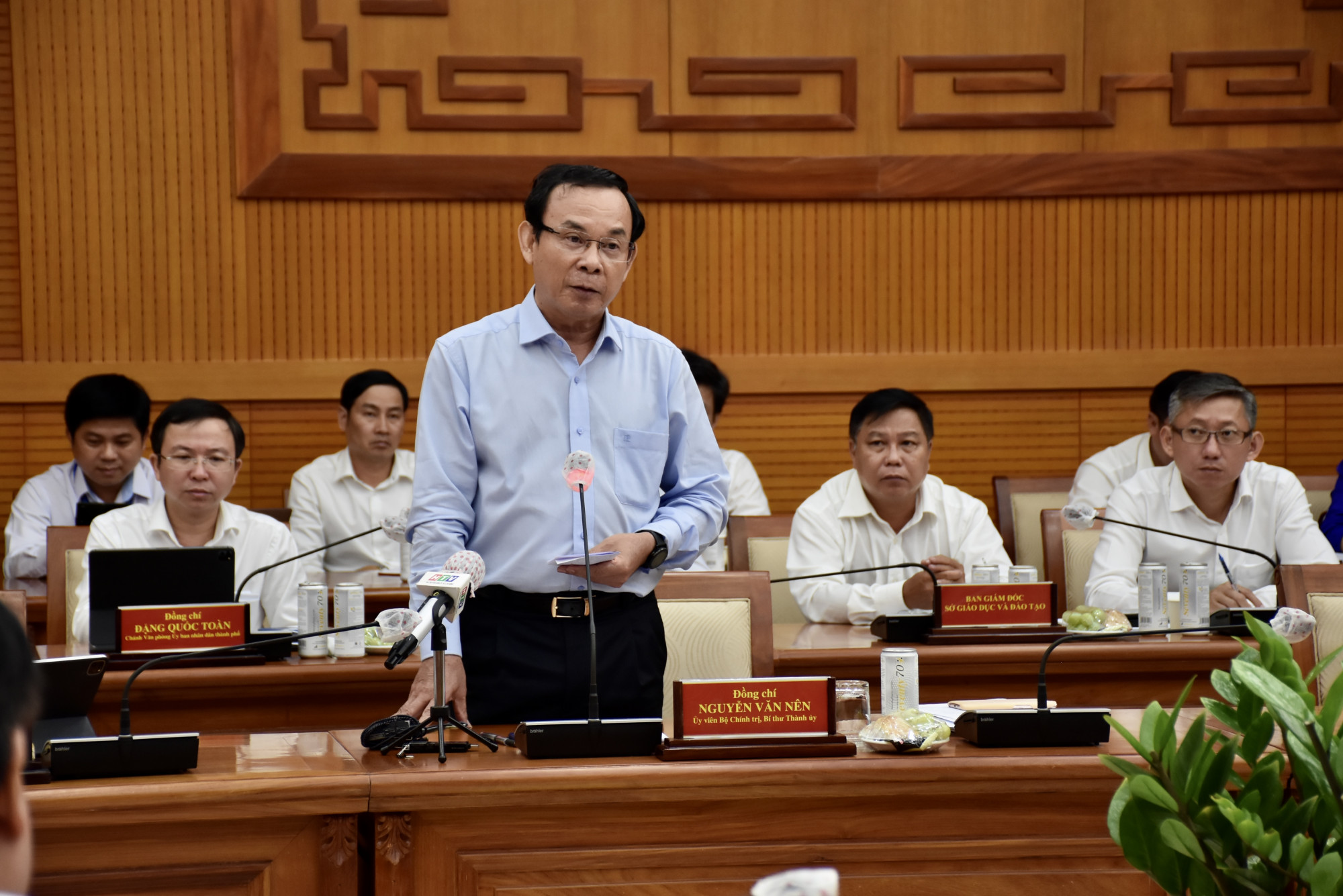 Bí thư Thành uỷ TPHCM Nguyễn Văn Nên cho biết TP sẵn sàng thực hiện tiên phong thí điểm giáo dục
