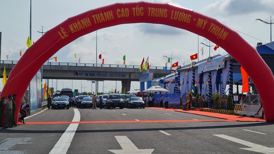 7g30 ngày 30/4 tới sẽ chính thức lưu thông 2 chiều tuyến cao tốc Trung Lương - Mỹ Thuận dài hơn 50km