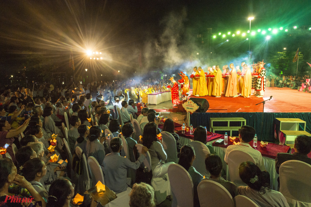 Chiều 28/4, Trung tâm Festival Huế cho biết, Đại lễ Phật đản Phật lịch 2566 sẽ được tổ chức tại Thừa Thiên Huế từ ngày 8/5 đến ngày 15/5/2022. 