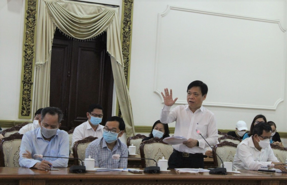 Phó Giám đốc Sở Thông tin - Truyền thông TPHCM Lê Quốc Cường trình bày về các hệ thống.