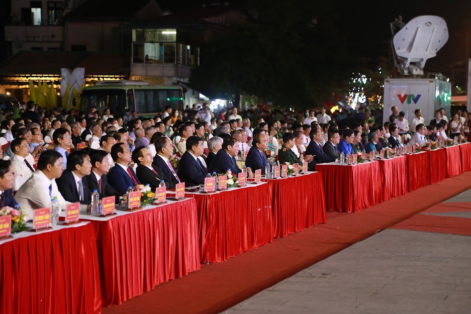 Các đại biểu về tham dự lễ kỷ niệm 50 năm ngày Giải phóng tỉnh Quảng Trị (1/5/1972 - 1/5/2022)50 năm sự kiện 81 ngày đêm chiến đấu bảo vệ Thành Cổ Quảng Trị
