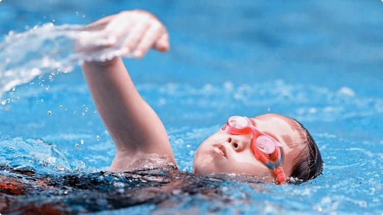 Bộ GD-Đt đề nghị giảm chi phí cho học sinh học bơi 