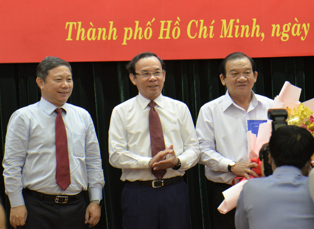 Ông Lê Minh Tấn nhận quyết định nghỉ hưu theo nguyện vọng.