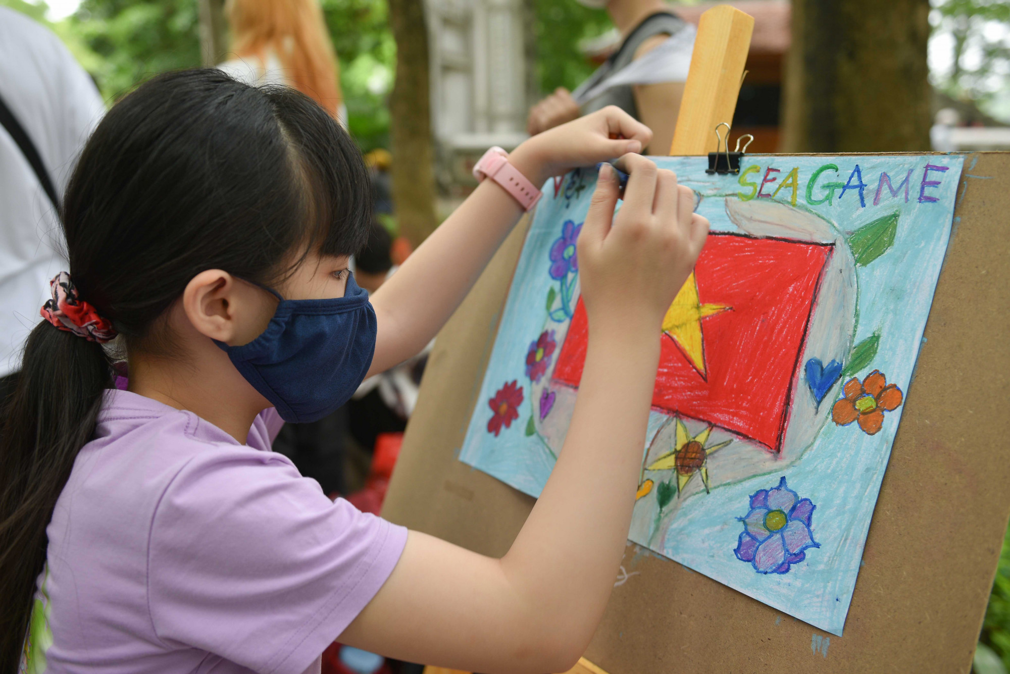 31 trẻ em và 31 sinh viên vẽ tranh khát vọng Đông Nam Á - vì 1 Đông Nam Á thịnh vượng.