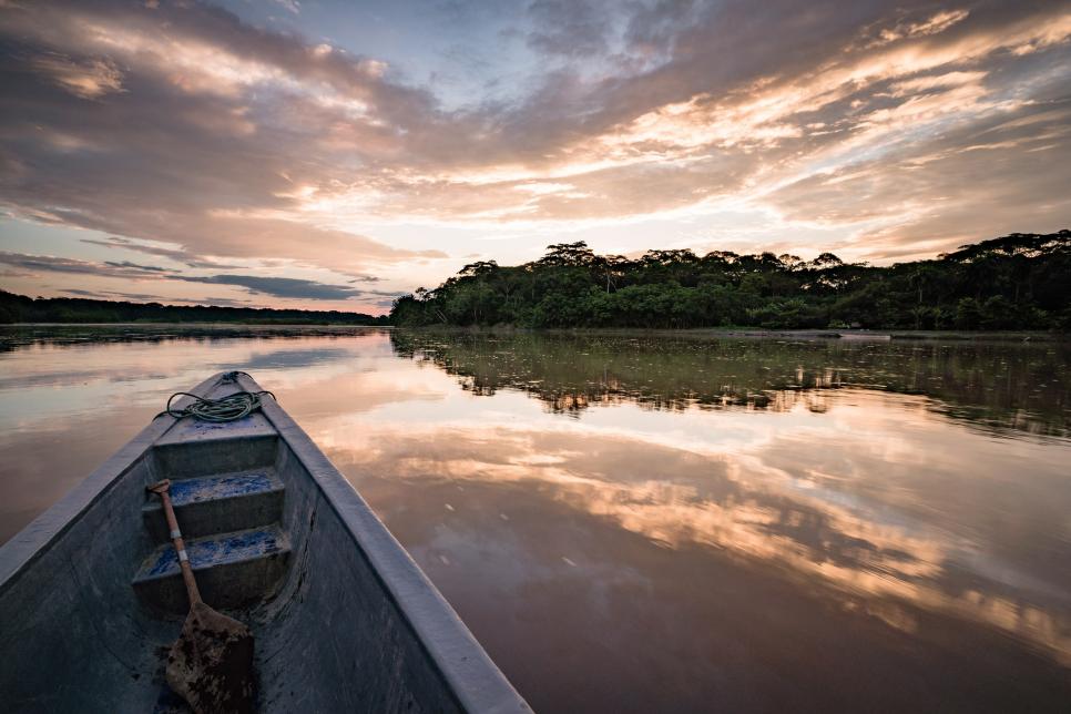 Sông Zabalo, Ecuador Sông Zabalo ở Amazon của Ecuador đã đáp ứng tiêu chuẩn vàng của Quiet Parks International cho Công viên Yên tĩnh Hoang dã bằng cách thể hiện sự cân bằng lành mạnh của hoạt động âm thanh sinh học với khoảng thời gian không có tiếng ồn trung bình kéo dài vài giờ. Một phần nhiệm vụ của QPI là công nhận và bảo tồn các khu vực như sông Zabalo đang bị đe dọa bởi sự phát triển và phá hủy vẻ đẹp tự nhiên của chúng.