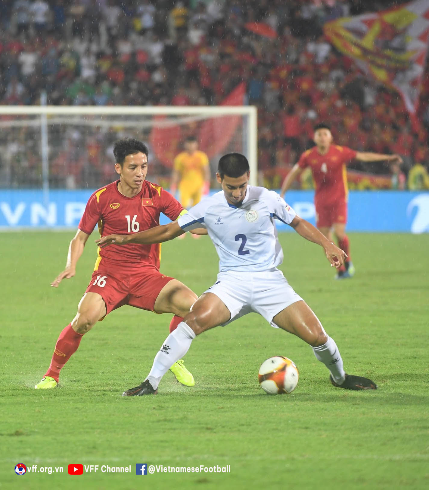 Các cầu thủ Philippines nhường hoàn toàn thế trận cho U23 Việt Nam, nhưng giữ đội hình phòng ngự rất chặt chẽ - Ảnh: VFF