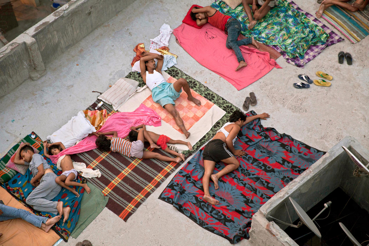 Nắng nóng cực đoan gây ảnh hưởng nghiêm trọng đến đời sống người dân Ấn Độ Ảnh: Tsering Topgyal/Associated Press