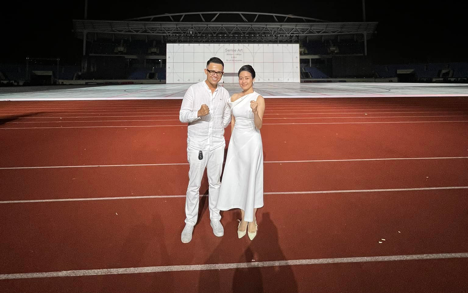 Phí Linh và Đức Bảo là 2 MC dẫn chương trình Lễ khai mạc SEA Games 2022, tổ chức tại Hà Nội vào tối 12/5. Tối 11/5, hai MC đã có buổi diễn tập cuối cùng trước khi sự kiện diễn ra.