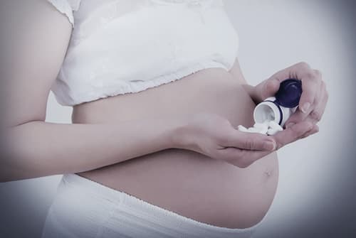 Hiện, khoảng 30%-80% phụ nữ trên toàn cầu đang dùng thuốc giảm đau khi gặp các triệu chứng phổ biến trong quá trình mang thai