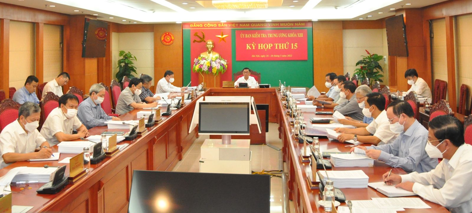 Trong hai ngày 16 và 17/5/2022, tại Hà Nội, Ủy ban Kiểm tra Trung ương đã họp Kỳ thứ 15.
