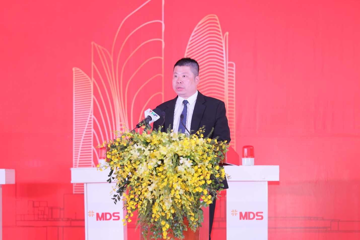 Ông Chu Ngọc Minh - Tổng giám đốc Công ty cổ phần May - Diêm Sài Gòn phát biểu tại lễ động thổ dự án - Ảnh: TNR
