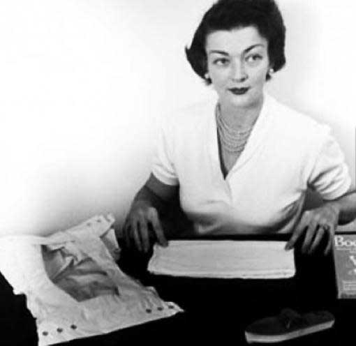 Bà Marion Donovan và phát minh tả lót chống thấm - Ảnh: Diaper Facts
