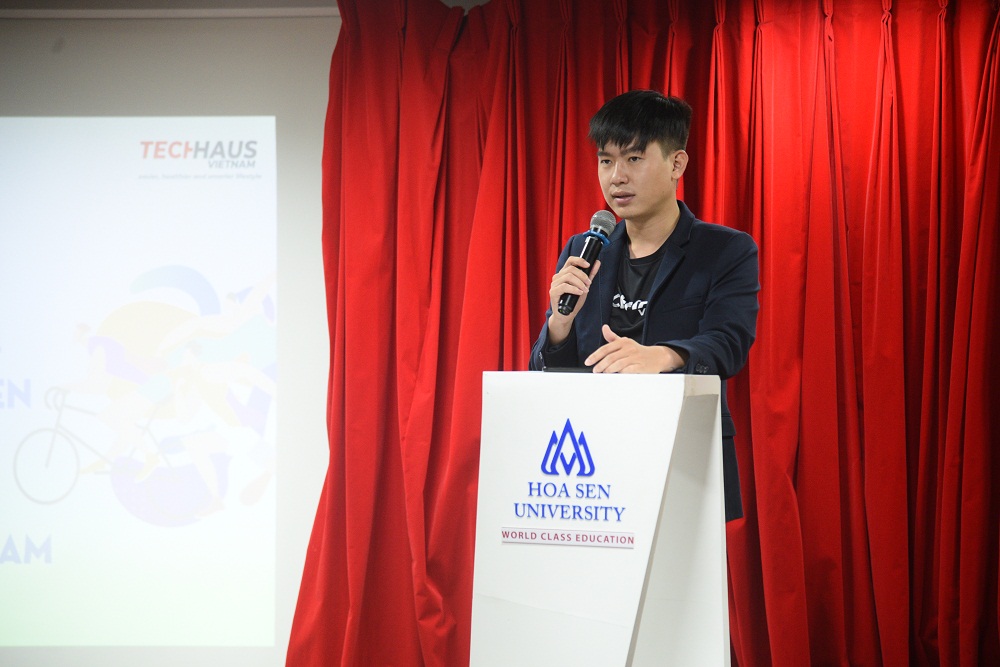 Ông Nguyễn Hoàng Tuấn phát biểu tại lễ ký kết hợp tác - Ảnh: HSU