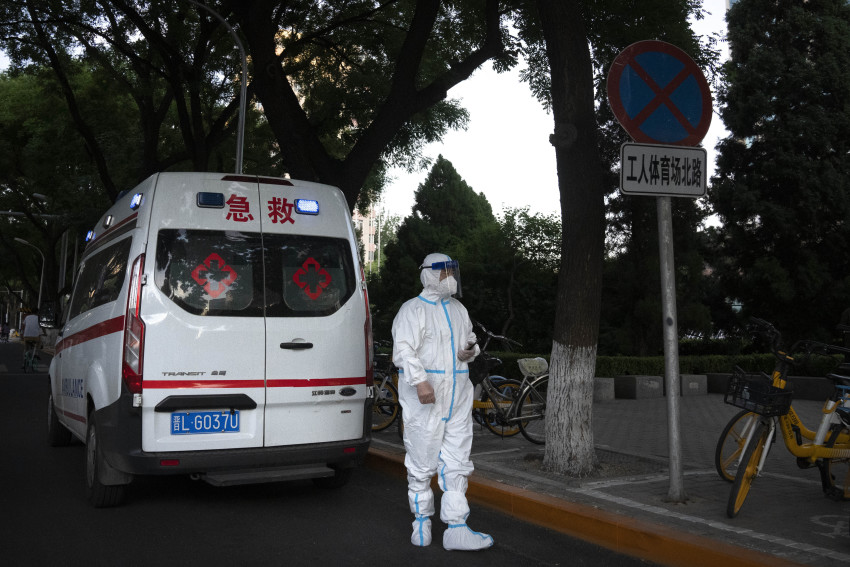 Bắc Kinh tiếp tục triển khai xét nghiệm hàng loạt khi số ca mắc COVID-19 gia tăng.